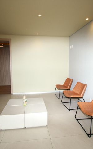 Apartamento à venda com 74m², 2 quartos e 2 vagasHall social