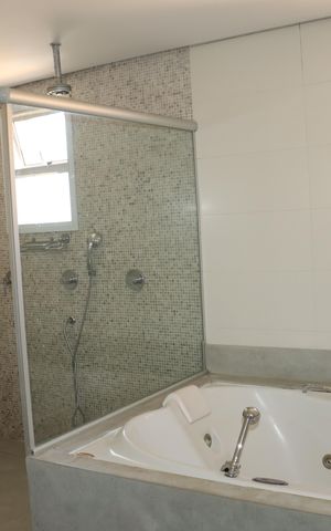 Casa de condomínio para alugar com 295m², 4 quartos e 4 vagasBanheiro da Suíte 3