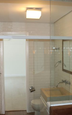 Casa de condomínio para alugar com 295m², 4 quartos e 4 vagasBanheiro da Suíte 4