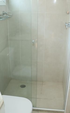 Casa de condomínio para alugar com 295m², 4 quartos e 4 vagasBanheiro da Suíte