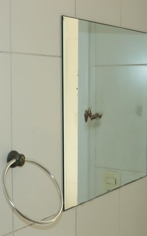 Casa de condomínio para alugar com 295m², 4 quartos e 4 vagasBanheiro de serviço
