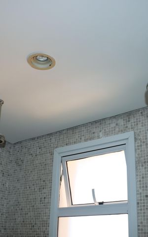 Casa de condomínio para alugar com 295m², 4 quartos e 4 vagasBanheiro da Suíte 3