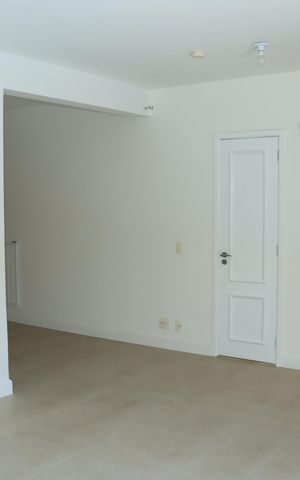 Casa de condomínio para alugar com 295m², 4 quartos e 4 vagasSuíte 4