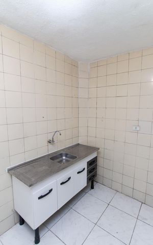 Casa para alugar com 58m², 2 quartos e sem vaga Casa para alugar com 58m², 2 quartos e sem vagaCozinha
