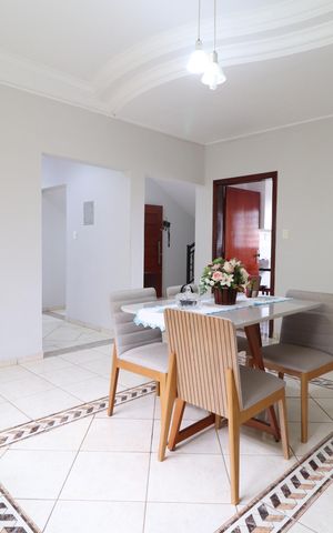 Casa para alugar com 285m², 6 quartos e 3 vagasSala de Jantar