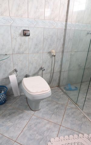 Casa para alugar com 285m², 6 quartos e 3 vagasBanheiro do Quarto 2