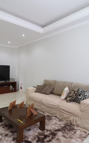 Casa para alugar com 285m², 6 quartos e 3 vagasSala