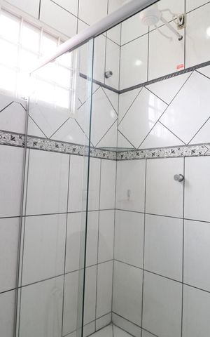 Casa para alugar com 285m², 6 quartos e 3 vagasBanheiro Social