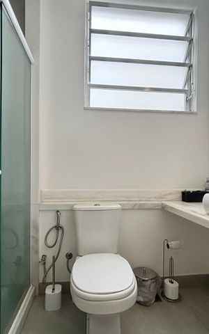 Apartamento à venda com 124m², 2 quartos e sem vaga Apartamento à venda com 124m², 2 quartos e sem vagaSuíte - banheiro