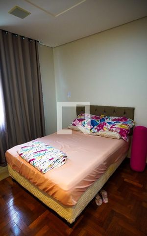 Apartamento à venda com 140m², 4 quartos e 1 vaga