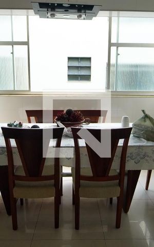 Apartamento à venda com 140m², 4 quartos e 1 vaga
