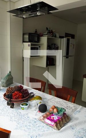 Apartamento à venda com 140m², 4 quartos e 1 vaga