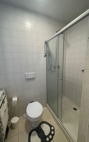 Apartamento para alugar com 110m², 2 quartos e 2 vagas Apartamento para alugar com 110m², 2 quartos e 2 vagasBanheiro