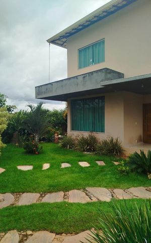 Casa à venda com 246m², 3 quartos e 6 vagas