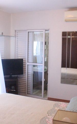Casa à venda com 201m², 4 quartos e 3 vagasSuíte 1