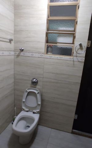 Apartamento à venda com 90m², 2 quartos e 1 vaga Apartamento à venda com 90m², 2 quartos e 1 vagaBanheiro