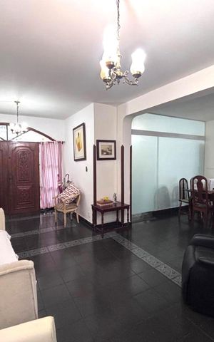 Casa à venda com 248m², 3 quartos e 2 vagasSala