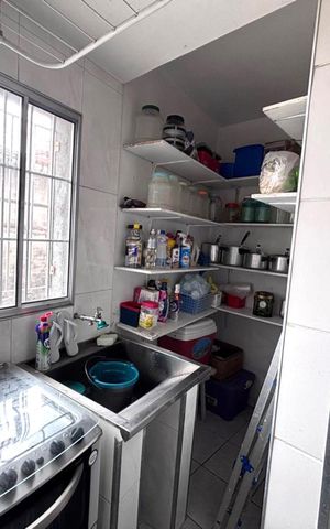 Casa à venda com 248m², 3 quartos e 2 vagasÁrea de serviço
