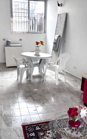Casa à venda com 248m², 3 quartos e 2 vagasSala de TV