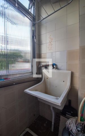 Apartamento à venda com 49m², 2 quartos e 1 vaga Apartamento à venda com 49m², 2 quartos e 1 vagaÁrea de serviço