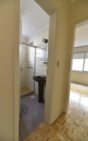 Apartamento à venda com 57m², 2 quartos e 1 vaga Apartamento à venda com 57m², 2 quartos e 1 vagaBanheiro