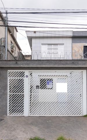 Casa para alugar com 100m², 3 quartos e 1 vagaFachada