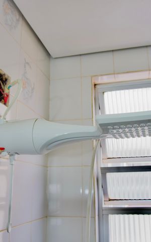 Apartamento à venda com 64m², 3 quartos e 1 vaga Apartamento à venda com 64m², 3 quartos e 1 vagaBanheiro - Chuveiro