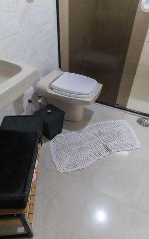 Casa à venda com 400m², 6 quartos e 1 vagaBanheiro Quarto 3 - Suíte