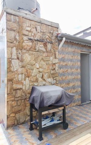 Casa à venda com 400m², 6 quartos e 1 vagaSacada