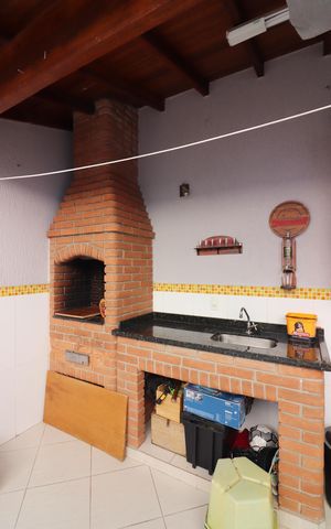 Casa à venda com 300m², 3 quartos e 4 vagasChurrasqueira