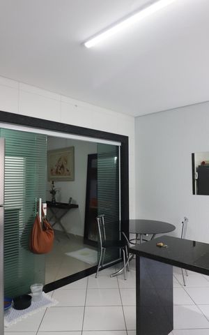 Casa à venda com 300m², 3 quartos e 4 vagasCozinha 
