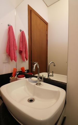 Casa à venda com 300m², 3 quartos e 4 vagasLavabo 