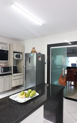Casa à venda com 300m², 3 quartos e 4 vagasCozinha 