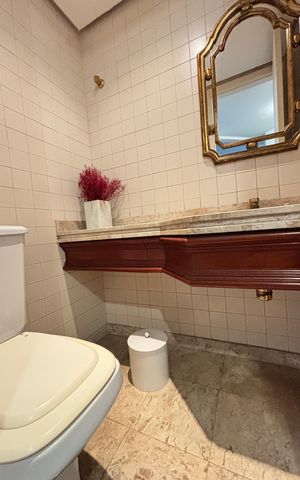 Apartamento para alugar com 126m², 3 quartos e 2 vagas Apartamento para alugar com 126m², 3 quartos e 2 vagasLavabo