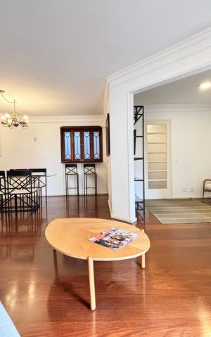 Apartamento para alugar com 126m², 3 quartos e 2 vagas Apartamento para alugar com 126m², 3 quartos e 2 vagasSala
