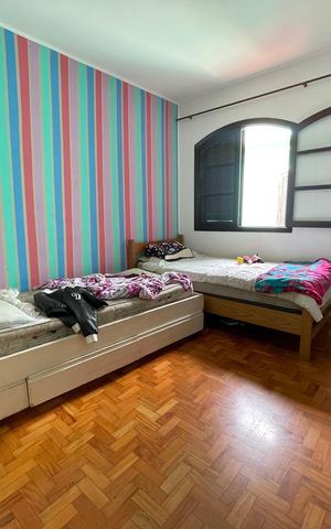 Casa à venda com 147m², 5 quartos e 2 vagas Casa à venda com 147m², 5 quartos e 2 vagasQuarto 1