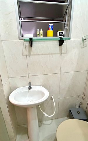 Casa para alugar com 60m², 1 quarto e 1 vaga Casa para alugar com 60m², 1 quarto e 1 vagaBanheiro