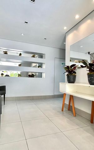 Apartamento à venda com 57m², 2 quartos e 1 vaga Apartamento à venda com 57m², 2 quartos e 1 vagaHall social