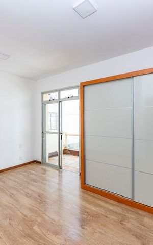 Apartamento para alugar com 98m², 3 quartos e 2 vagas Apartamento para alugar com 98m², 3 quartos e 2 vagasSuíte
