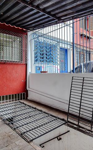 Casa para alugar com 150m², 3 quartos e 1 vaga Casa para alugar com 150m², 3 quartos e 1 vagaGaragem