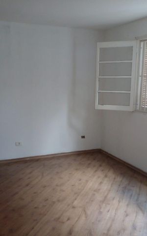 Casa à venda com 260m², 4 quartos e 2 vagas Casa à venda com 260m², 4 quartos e 2 vagasSala