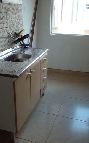 Casa à venda com 260m², 4 quartos e 2 vagas Casa à venda com 260m², 4 quartos e 2 vagasCozinha