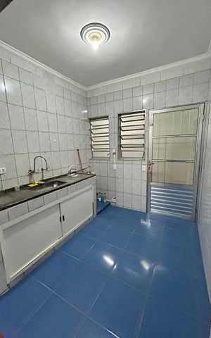 Casa à venda com 209m², 4 quartos e 2 vagas Casa à venda com 209m², 4 quartos e 2 vagasCozinha