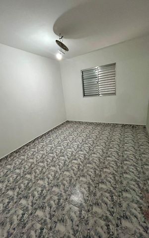 Casa à venda com 209m², 4 quartos e 2 vagas Casa à venda com 209m², 4 quartos e 2 vagasQuarto