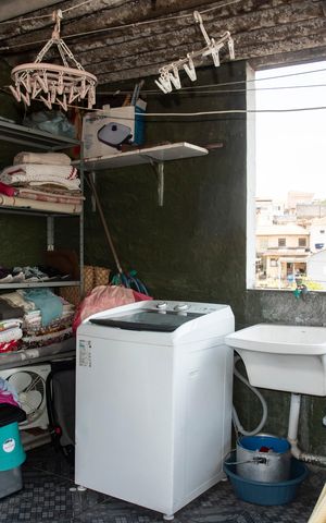 Casa à venda com 200m², 3 quartos e sem vagaÁrea de Serviço
