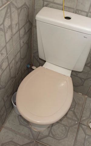 Casa à venda com 200m², 3 quartos e sem vagaBanheiro da Suíte 1