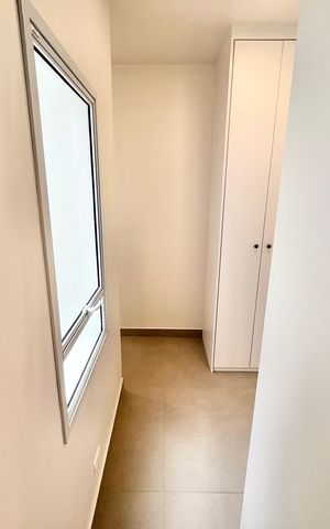 Casa à venda com 160m², 2 quartos e 2 vagas Casa à venda com 160m², 2 quartos e 2 vagasCloset da suíte 2