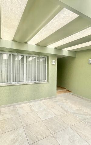 Casa à venda com 160m², 2 quartos e 2 vagas Casa à venda com 160m², 2 quartos e 2 vagasGaragem