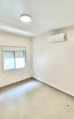 Casa à venda com 160m², 2 quartos e 2 vagas Casa à venda com 160m², 2 quartos e 2 vagasQuarto Suíte 2