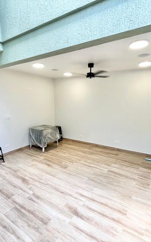 Casa à venda com 160m², 2 quartos e 2 vagas Casa à venda com 160m², 2 quartos e 2 vagasQuintal